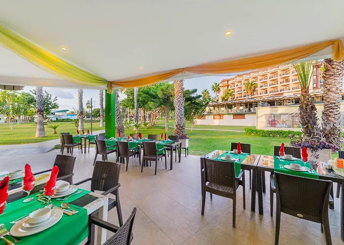 Justiniano Park Conti 4* Okurcalar