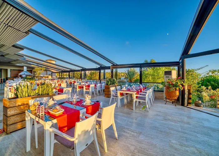 Justiniano Park Conti Üdülőközpont 4*