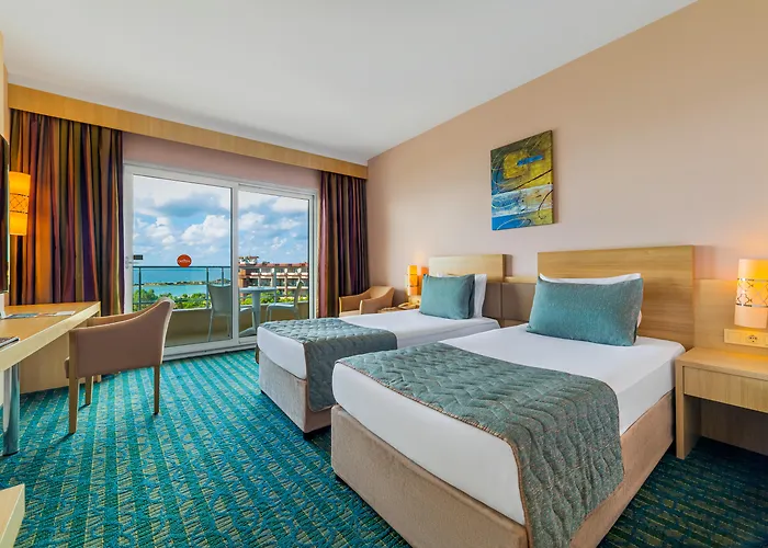 Üdülőközpont Justiniano Park Conti 4*