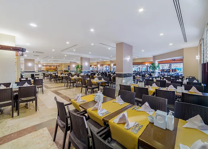 Justiniano Park Conti Üdülőközpont 4*