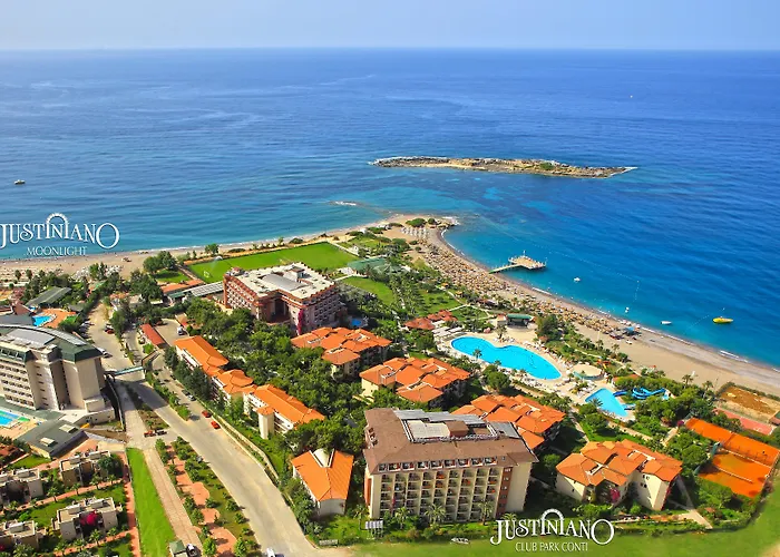 Üdülőközpont Justiniano Park Conti Okurcalar
