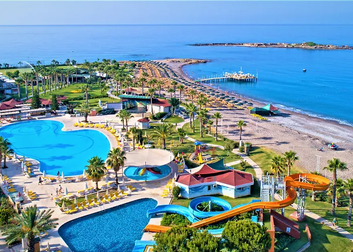 Justiniano Park Conti Üdülőközpont 4*