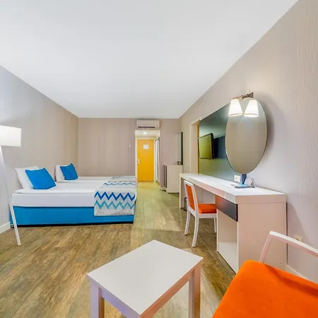 Justiniano Club Park Conti 4*
