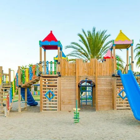 Justiniano Park Conti 4* Okurcalar