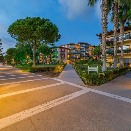Resort Justiniano Club Park Conti 4*