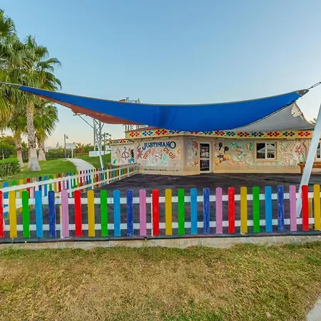 Justiniano Club Park Conti Resort 4*