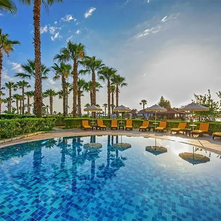 Complex Justiniano Park Conti 4*