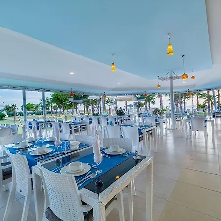 Rezort Justiniano Park Conti