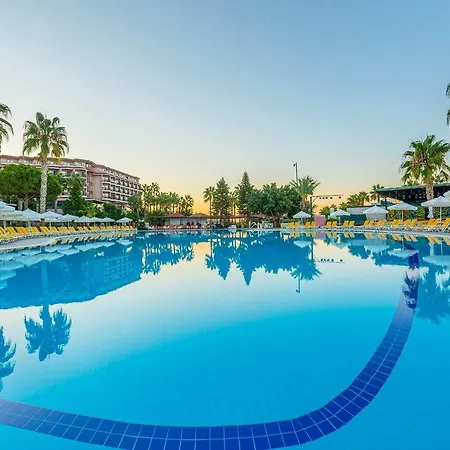 Justiniano Club Park Conti オクルカラール