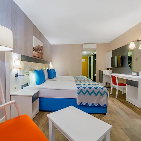 Resort Justiniano Club Park Conti 4*