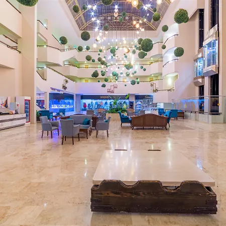 Justiniano Club Park Conti Resort Okurcalar