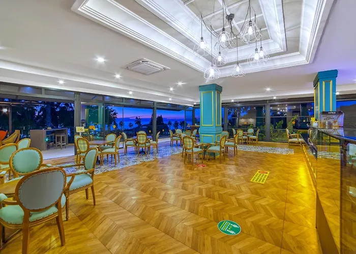 Resort Justiniano Park Conti 4*
