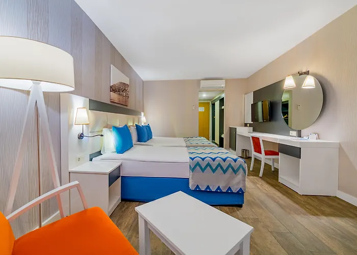 Resort Justiniano Park Conti 4*