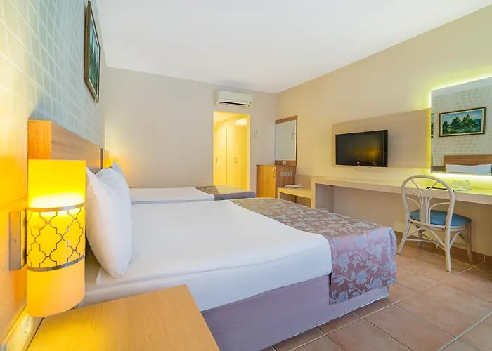 Rezort Justiniano Park Conti